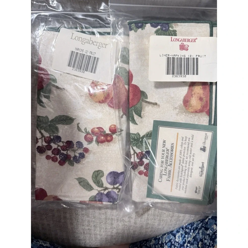 Longaberger Fruit Medley Cloth Napkins Set of 4 Basket  Liner Apples Pears